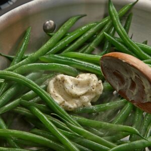 Coarse Ground Black Pepper | Styled