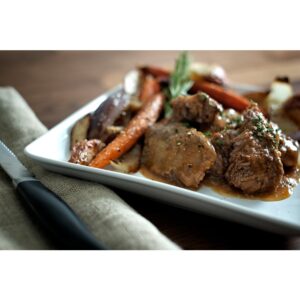 Cubed Beef Entree | Styled